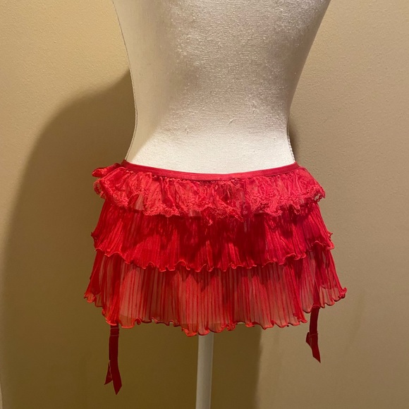 Agent Provocateur Red Tiered Garter Belt - Picture 2 of 7